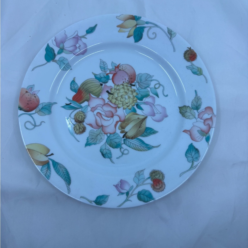 Vintage BERNARDAUD Limoges France "Desirade" 8.25”  Flowers